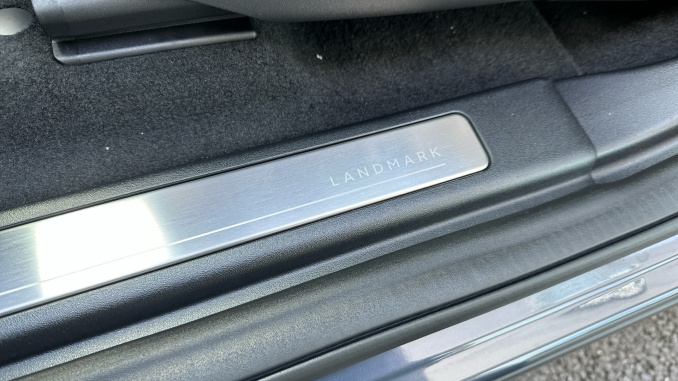 Land Rover Discovery Sport 1.5 P270e Landmark 5dr Auto [5 Seat] Station Wagon - Image 53